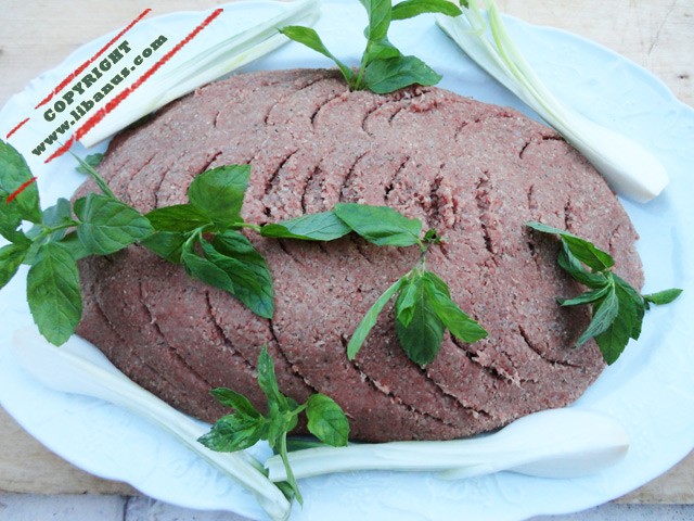 Kebbeh Nayeh (Tartare de viande au blé concassé)