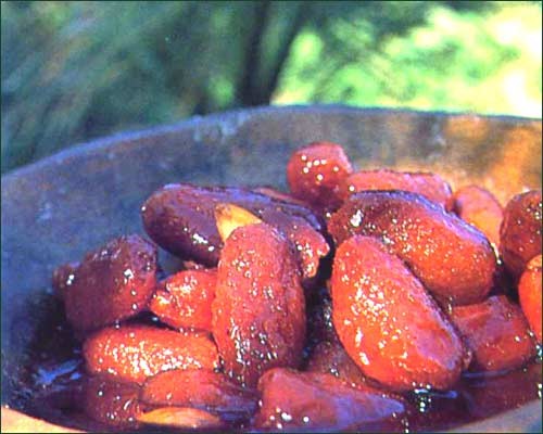 Confitures de Dattes aux amandes